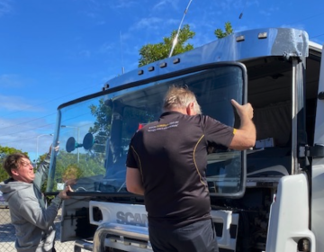 Windscreen-Replacement-Repairs-8