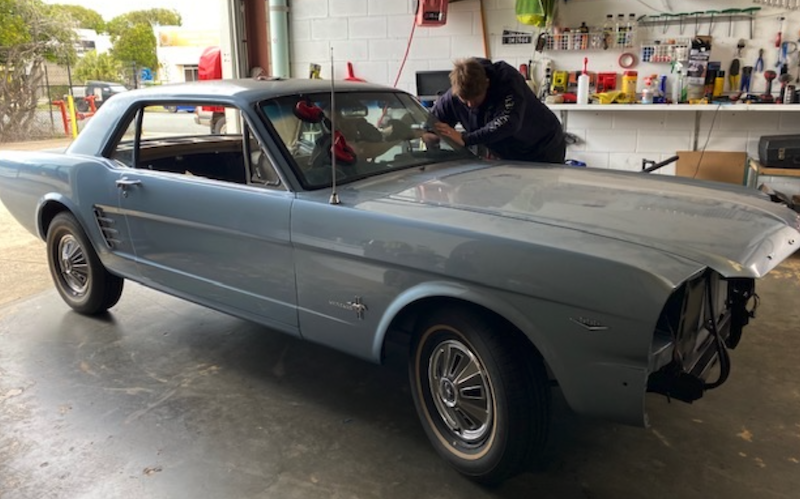 Windscreen work by Local Guys